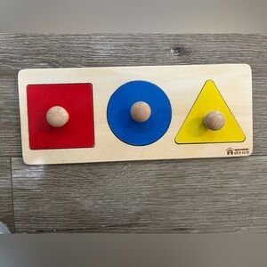 Wooden Shape Sorting Board Puzzle - adena montessori - 6-12M